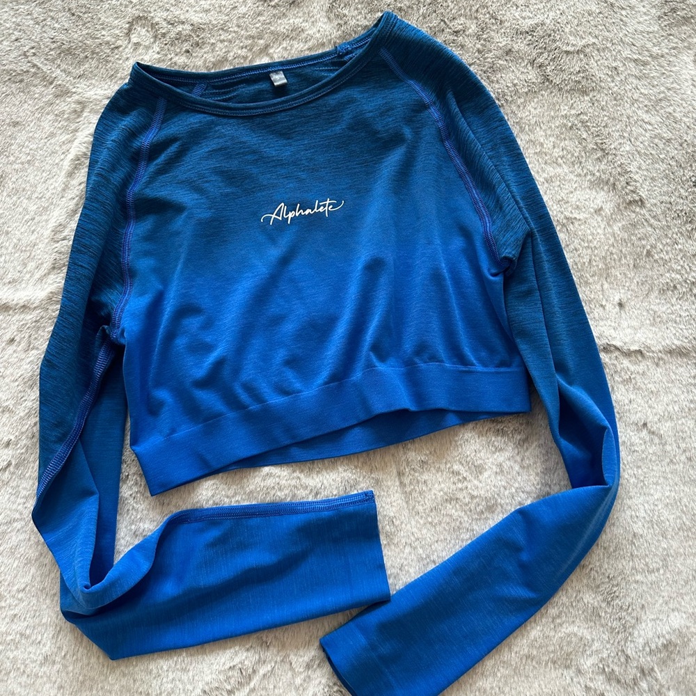 alphalete crop top size small
